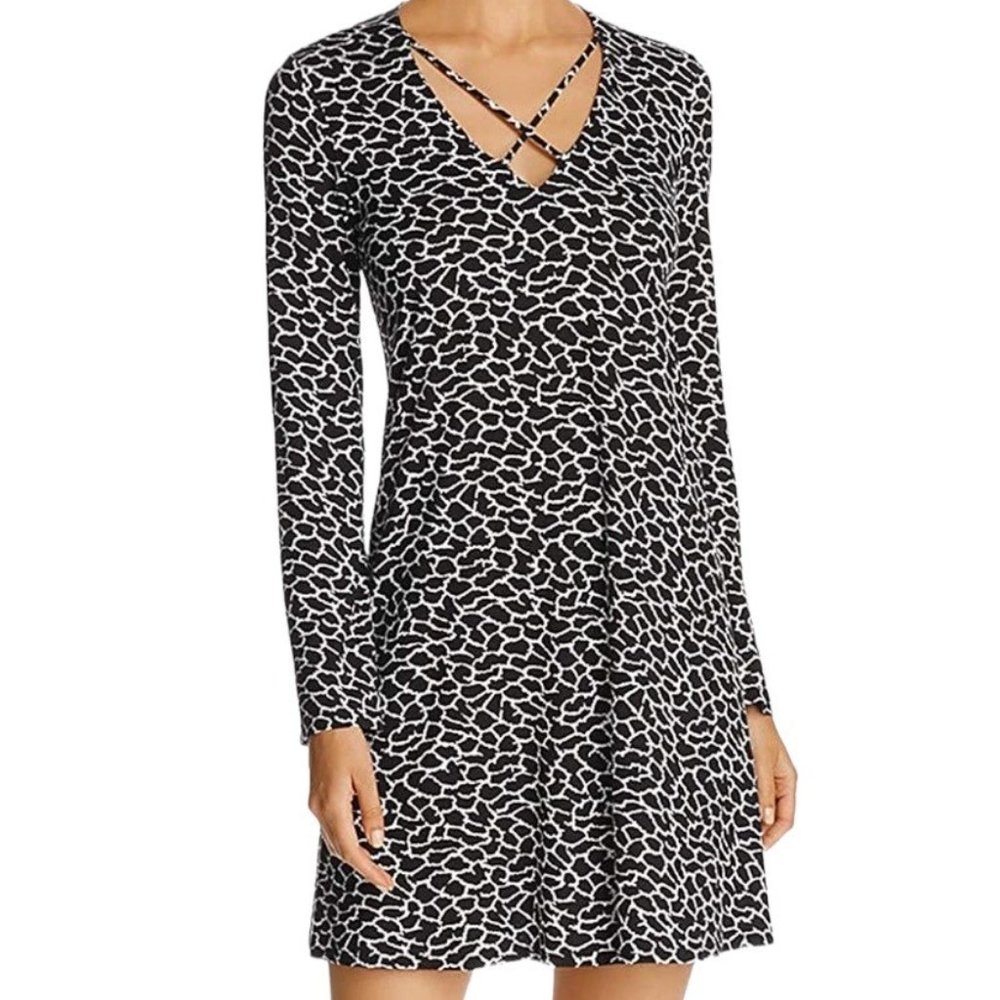 Robert Michaels NEW Cross Neck Detail Bell Sleeve Dress, Black & White (Medium)